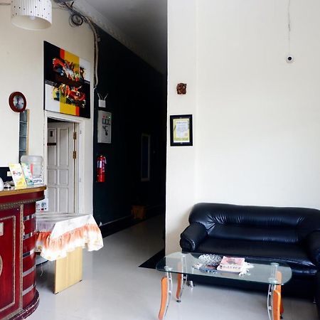 Olive Guest House Bumi Mas Raya Banjarmasin  Eksteriør billede